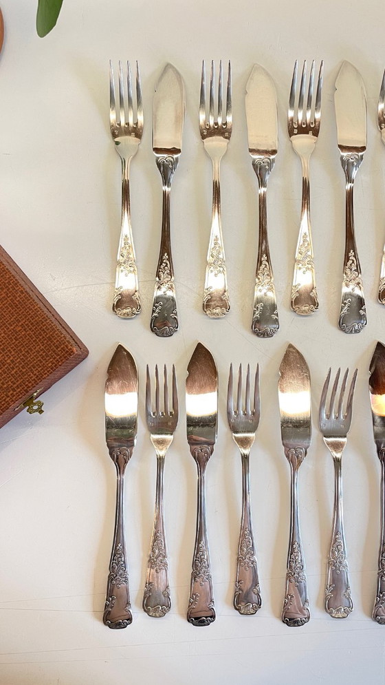 Image 1 of 12 Fourchettes 12 Couteaux à Poisson PLATIL Métal Argenté 