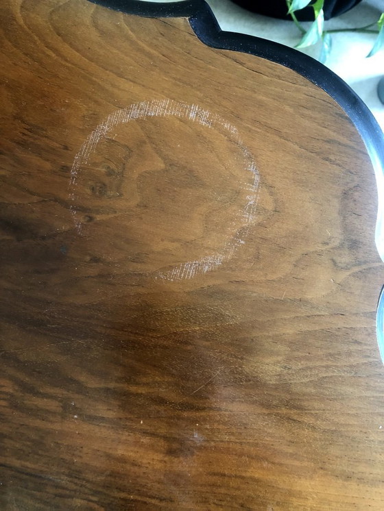 Image 1 of Antique dining table, carved oval 19th century / 19th-century antique oval dining table