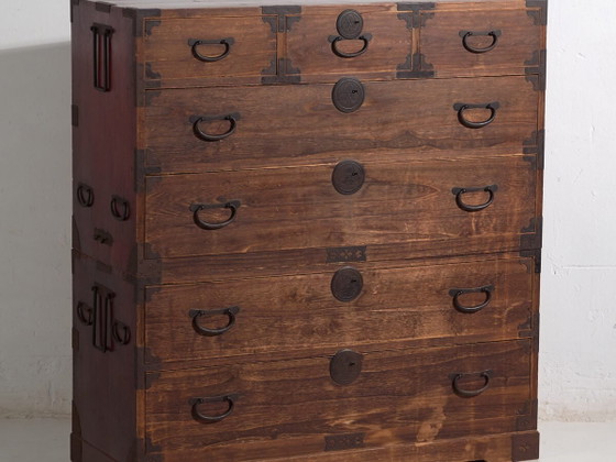 Japanese Sendai Isho-dansu large cedar and iron tansu, Meiji-Taishō period (c. ) #42 – Chest of drawers (photo 2 of 40)