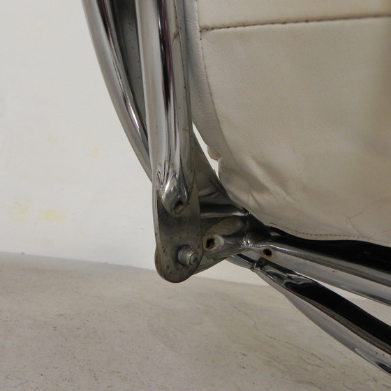 Image 1 of Poltrona Leolux, poltrona girevole con rivestimento in pelle bianca, anni '60