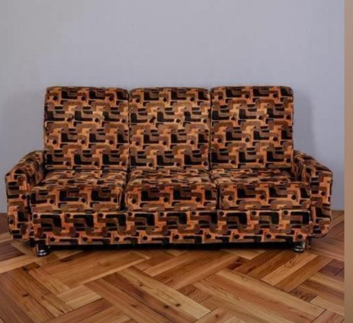 Vintage 70s Italian Design Sofa Bed – Geometric Velour