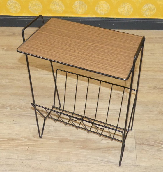 Image 1 of edicola anni '60 in corde, look teak, metallo nero, tavolo per giornali, vintage retrò