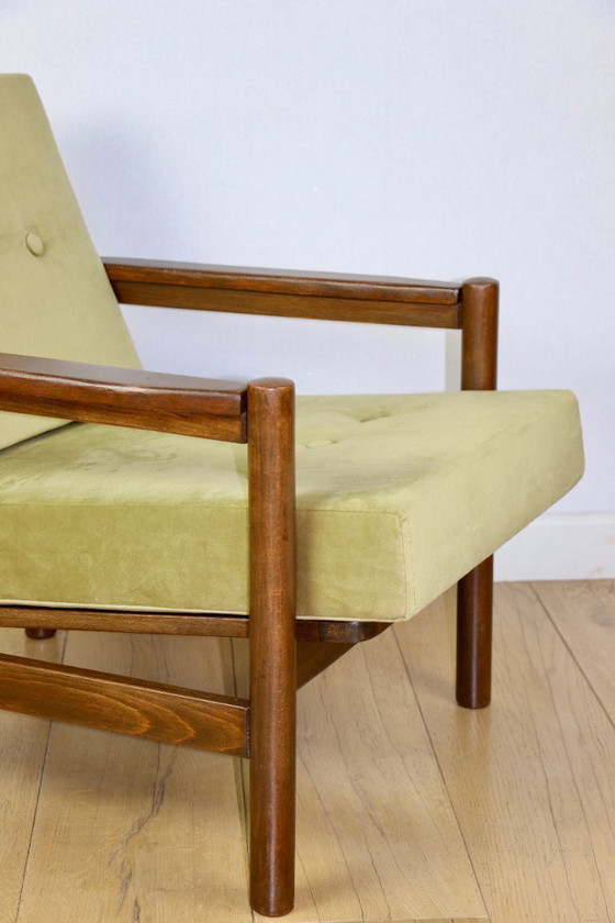 Image 1 of Fauteuil en bois design Z. Baczyk, marron olive vintage - 3 exemplaires disponibles