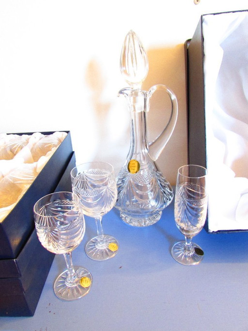 Servizio di bicchieri in cristallo, 37 pezzi, modello: Gérard