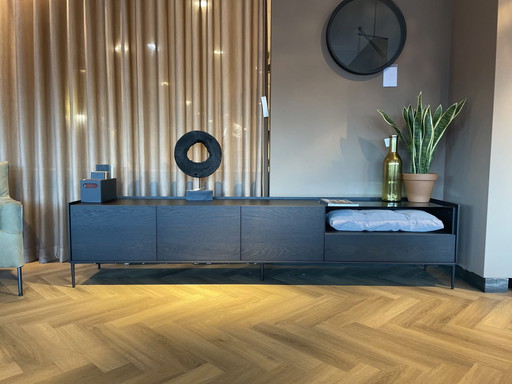 HCM Alicante Dresser