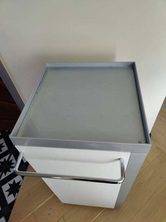 Image 1 of Starck badkamerkast je verrijdbaar