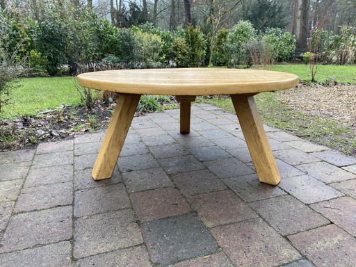 Round solid wood coffee table Ø100 – Japandi / Brutalist
