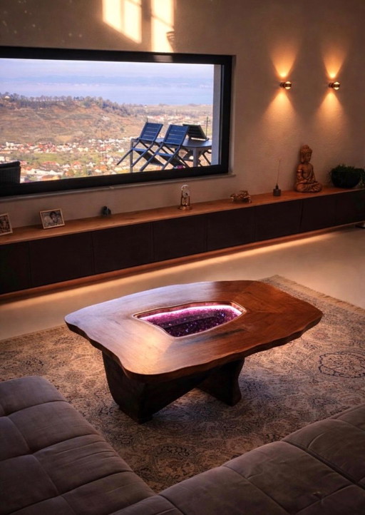 Mesa de centro de diseño artesanal de nogal macizo con geoda de amatista de 110 kg – Pieza única – salontafels, Glass, Wood