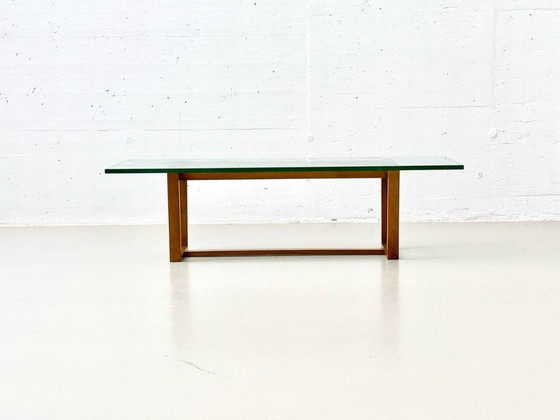 Image 1 of Elegant coffee table in a simple design, 1970s