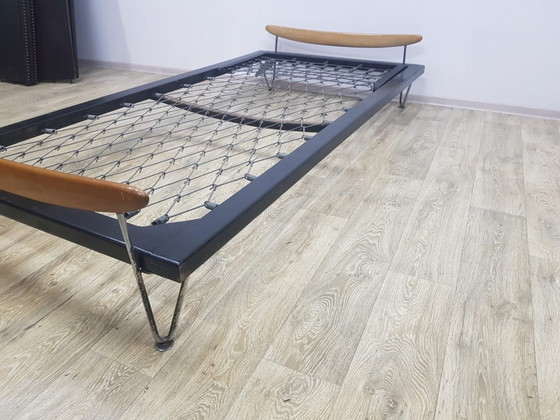 Bed by Fred Ruf for Wohnbedarf, Switzerland, 1950s. – Mattresses and bed bases, Chrome (photo 15 of 23)