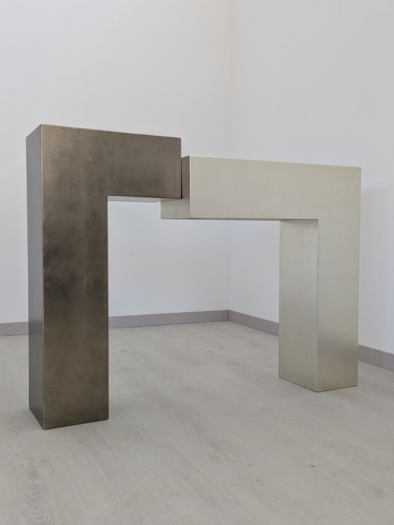 Image 1 of Roberto Mora, Dilmos - Console "Crasi" - Eigentijds ontwerp