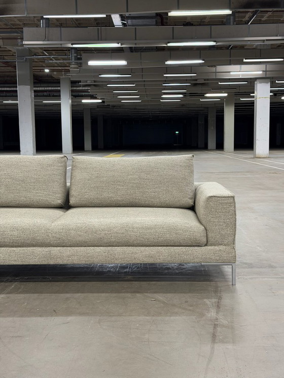 Image 1 of Design on Stock Aikon Lounge