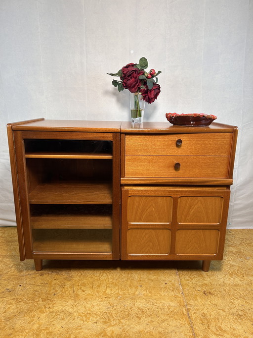 Mid-Century Retro Vintage Teak Record & Music Cabinet by Parker Knoll (1960–1970) Rare British Design | Practical Storage Aud