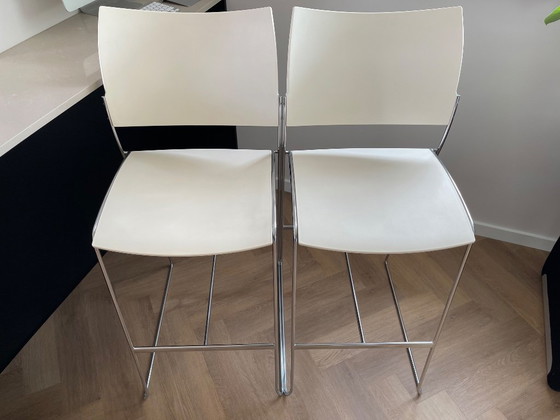 Tabourets de bar Casala Curvy (2) - Assise Blanche – Plastic (photo 8 of 10)