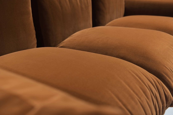 Image 1 of Rare canapé Marenco vintage ancien en velours, conçu par Mario Marenco pour Arflex Italie.