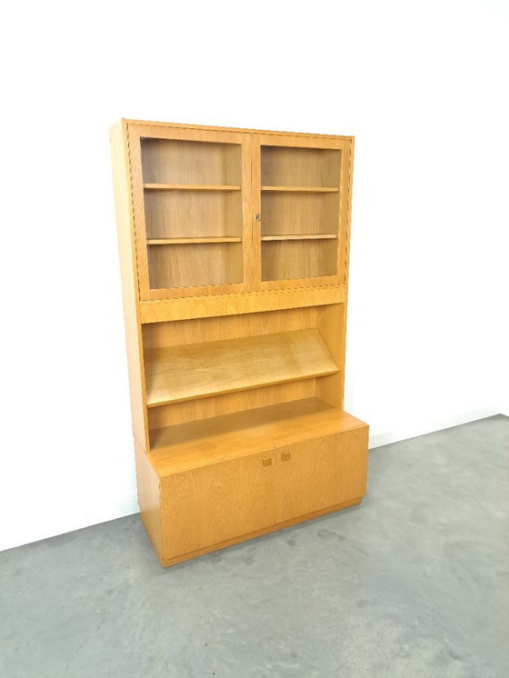 Image 1 of Tall LP display case with glass doors and reading shelf from Sweden