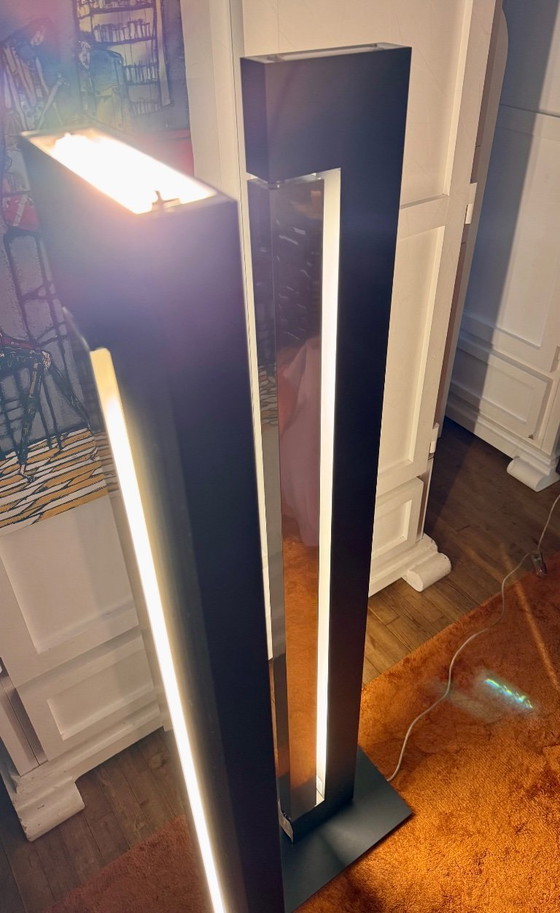 Image 1 of SET van 2 Nemo Ara design vloerlampen Cassina – Italiaans minimalistisch met dimbare uplighter