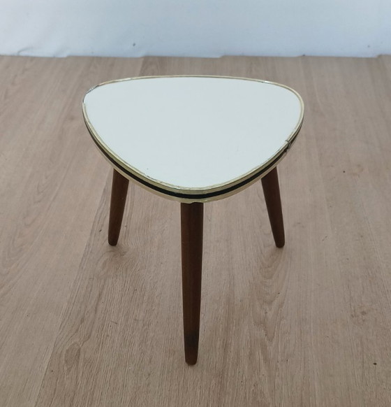 Vintage Plant Table – Plastic, Wood (photo 9 of 9)