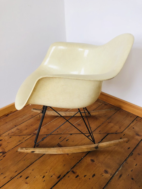 Image 1 of Sedia a dondolo 1. Generazione Zenith Hermann Miller Charles Ray Eames