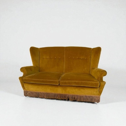 Zweisitzer-Sofa mit Fransen aus ockerfarbenem Samt (1960er Jahre)