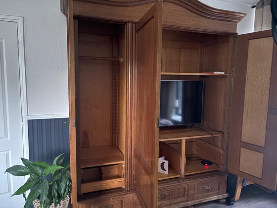 Image 1 of Multifunktionsschrank aus Holz