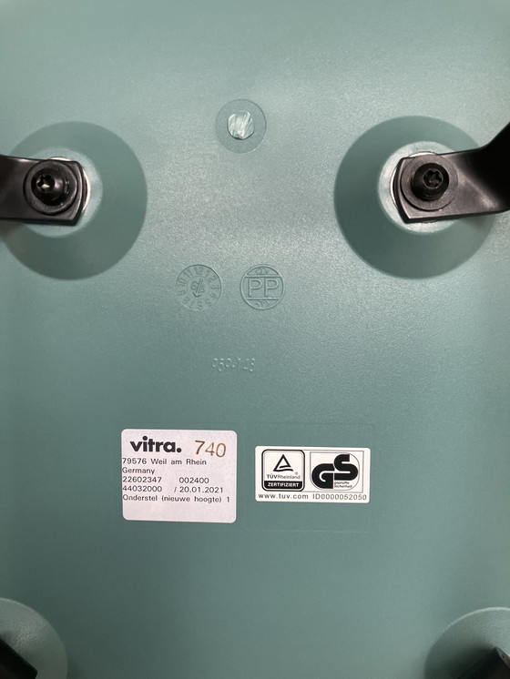 Image 1 of 4x Vitra DAW, Ocean, esdoorn goud