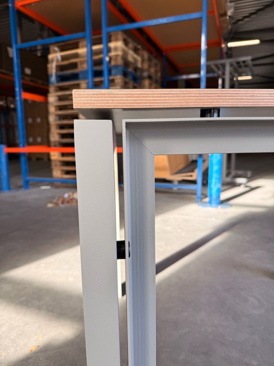 Functionals WT Table | 90 x 90 cm | Karel Martens, Esstische, Metall, Holz, Beige (Foto 3 von 7)