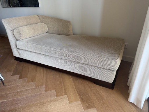 Hugues Chevalier Chaiselounge Meridienne Wien – chaises longue, Wood, Textile