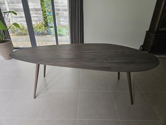 Image 1 of Goossens Ferry eettafel 240 x 120 cm | Eiken soft touch lak leemkleur | Perfecte staat