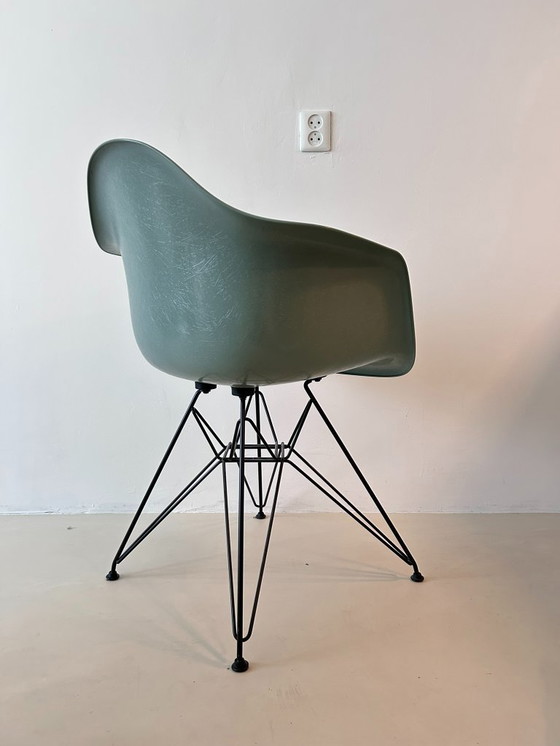 Image 1 of Vitra Eames DAR Fiberglass