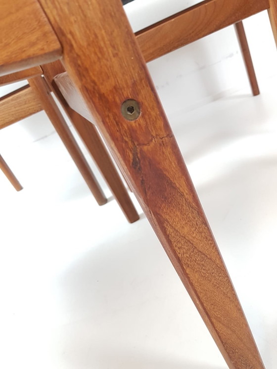 Image 1 of 6 vintage deense eettafel stoelen nieuw gestoffeerd