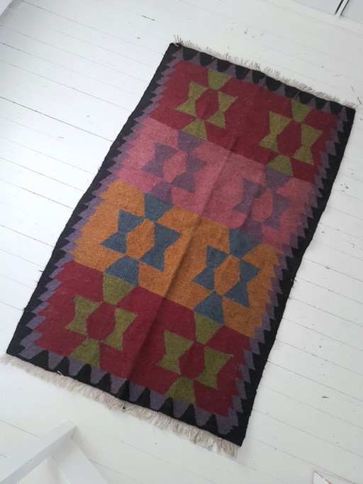Tappeto Kilim con motivo geometrico vintage in lana proveniente dalla Georgia e dal Caucaso (photo 2 of 5)