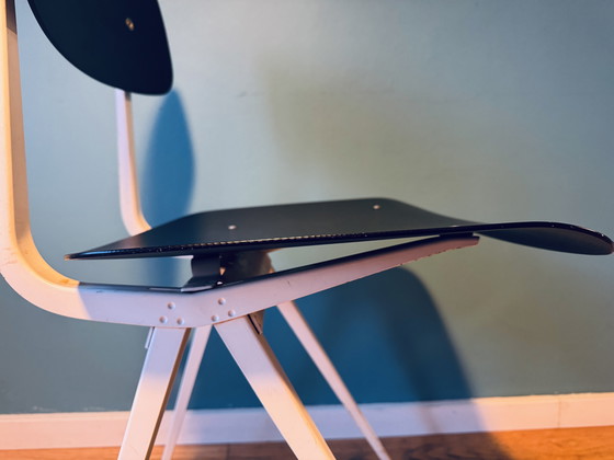 Image 1 of Résultat de la chaise Ahrend vintage