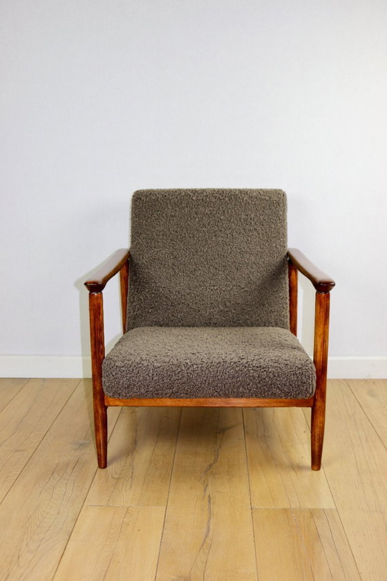 Image 1 of Sessel GFM-142, Entwurf von Edmund Homa aus den 70er Jahren, dicker Bouclé-Stoff in Braun-Schokoladenbraun – 2 Stück verfügbar