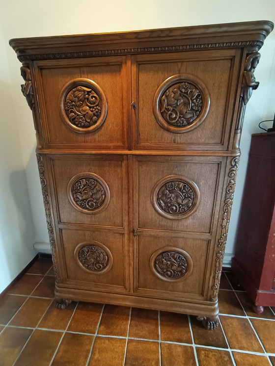 Image 1 of Meuble Art Déco en chêne avec de magnifiques panneaux à motifs