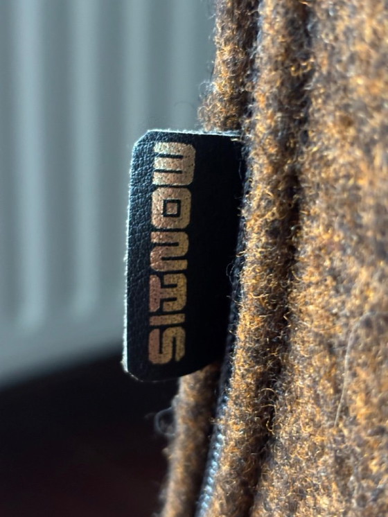 Image 1 of Sillón Montis Charly de tela jaspeada marrón/negra