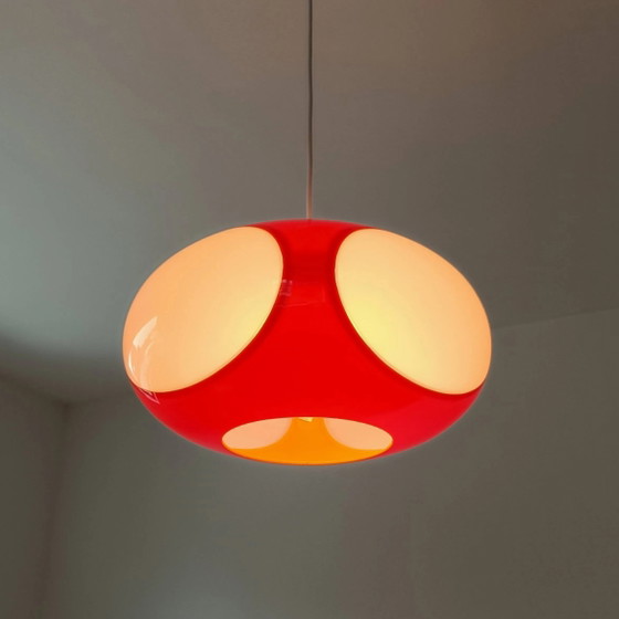 Lampada a sospensione UFO bug-eye arancione/bianca – Massive – Lampade a sospensione, Plastic, Space Age (photo 5 of 9)