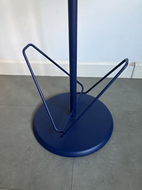 Image 1 of Tavolino laterale design postmoderno