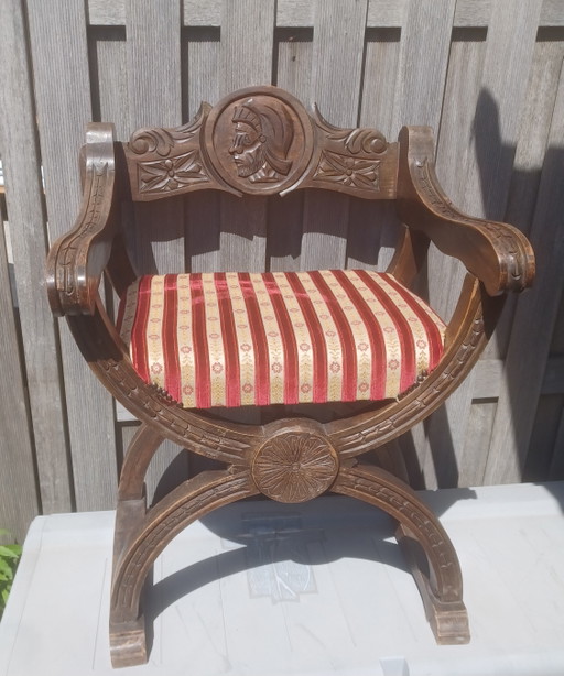 Oude Dagobert koning ridder stoel pas bekleed!