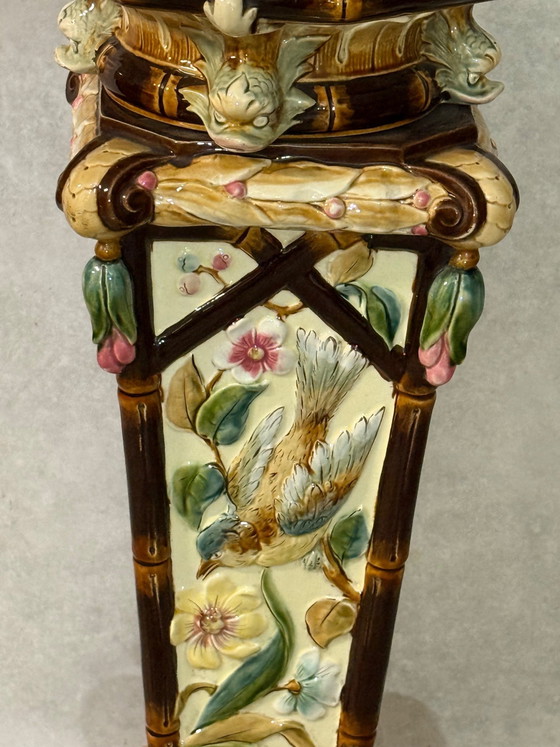 Image 1 of Säule mit Pflanzgefäß