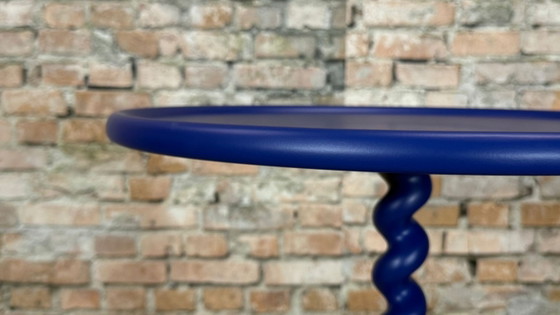 Polspotten Twister - blue | Studio Polspotten – Side tables, Metal (photo 3 of 7)