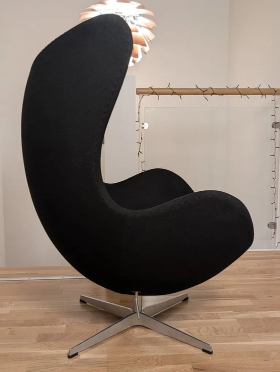 Image 1 of Arne Jacobsen Egg Chair with Ottoman