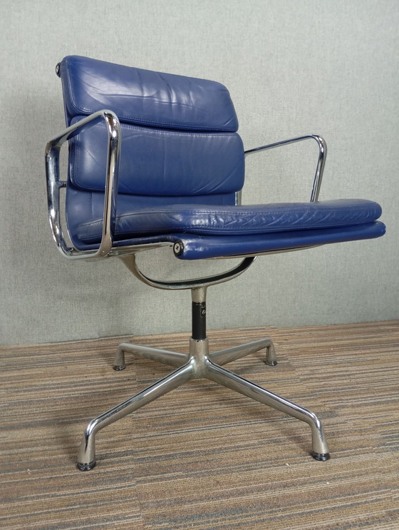 Image 1 of 1X Vitra Soft Pad Chair Ea 208