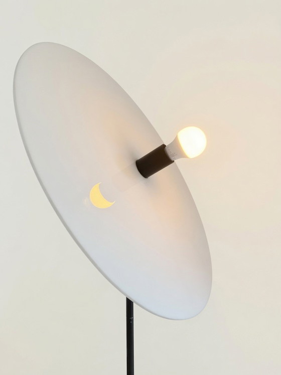 Image 1 of Zeldzame iconische “Disk” vloerlamp Aldo van Den Nieuwelaar  ‘74