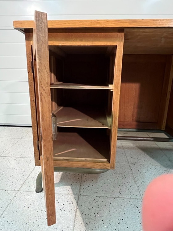 Image 1 of Vintage Frans schoolbureau in de stijl van Jean Prouvé