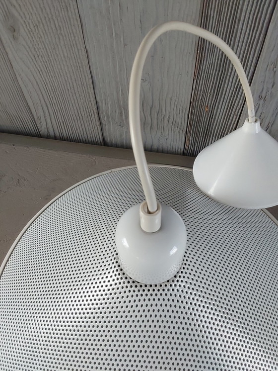 Image 1 of Dänische weiße Design-Pendelleuchte aus den 1970er Jahren