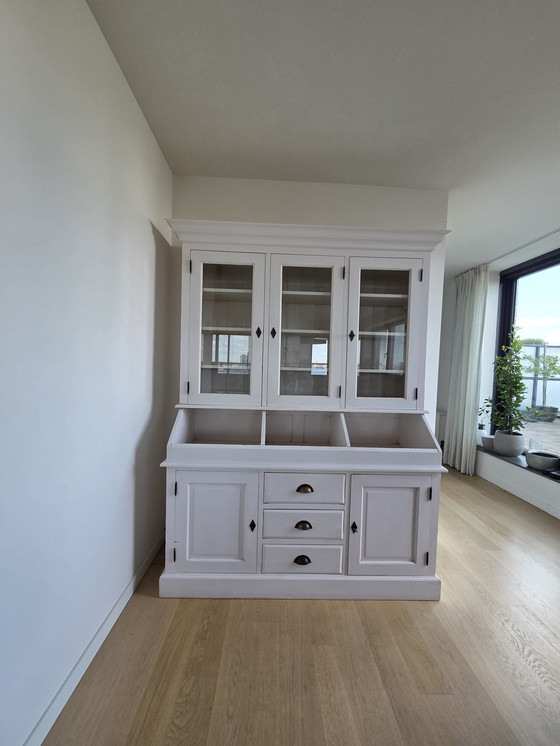 Image 1 of Buffet cabinet cream white.