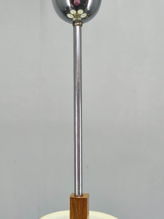 Image 1 of Art Deco kroonluchter van chroom en walnoothout, Tsjechoslowakije, jaren 1930
