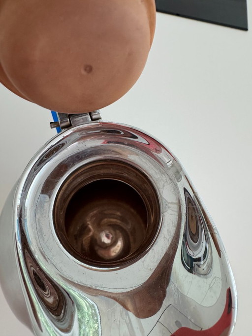 Thermos from Alessi, suitable for coffee and tea.