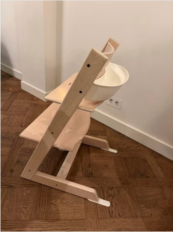 Image 1 of Seggiolone Tripp Trapp + cestino portaoggetti - Bianco